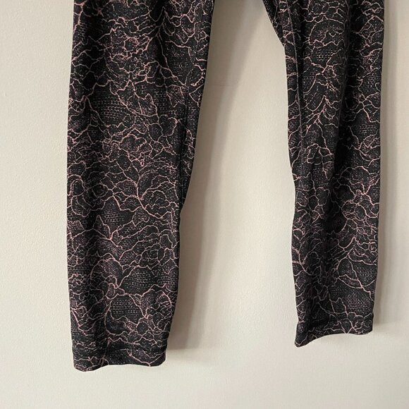 Lululemon Align Crop *21" Yoga High Rise Pull On Lacescape Spanish Rose Black 2 - Picture 6 of 7